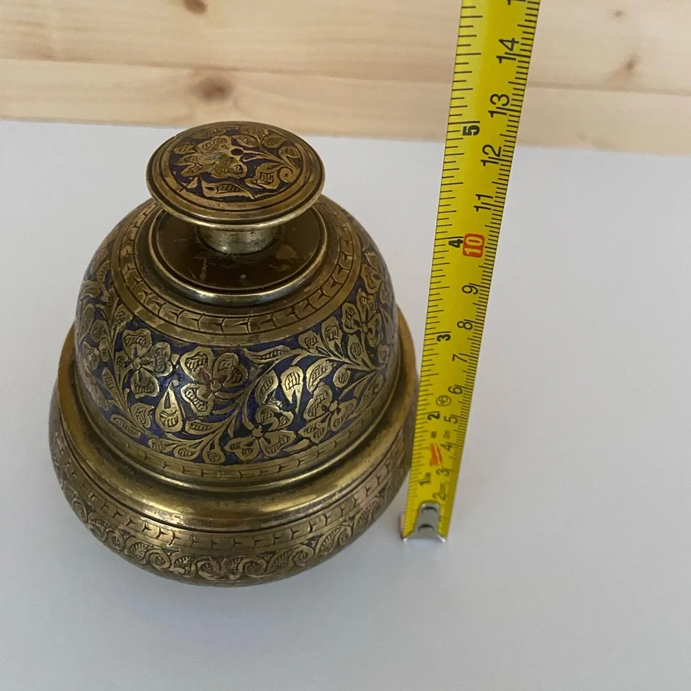 SOLD Vintage Elephant Claw Temple Bell & Stand Brass Floral Shamrock Boho Spirit - Picture 10 of 11